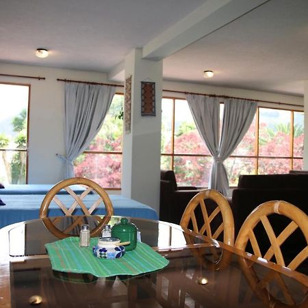 La Posada Del Quinde Otavalo Ngoại thất bức ảnh